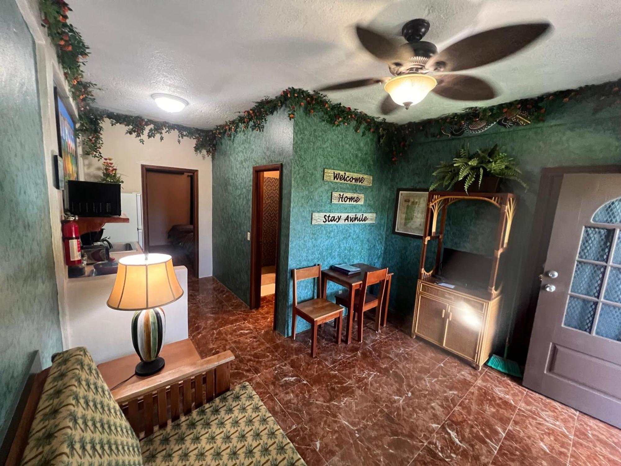 Belize Budget Suites サン・ペドロ エクステリア 写真